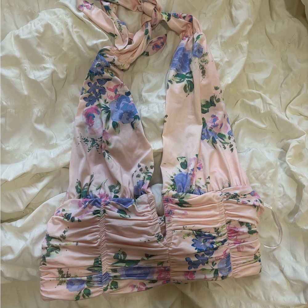 🍧 Zara Light Blush Pink Floral Low Cut Top